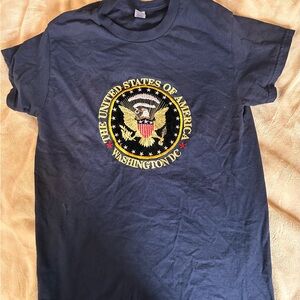 Women blue graphic t shirt small